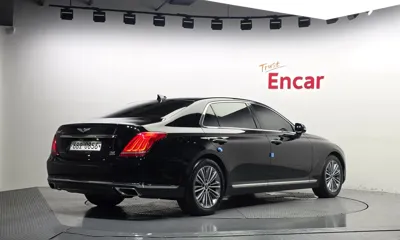 Genesis EQ900
