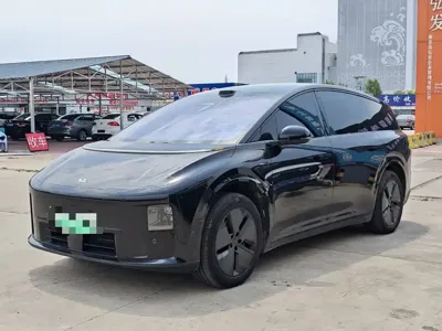 Li Auto 理想i8