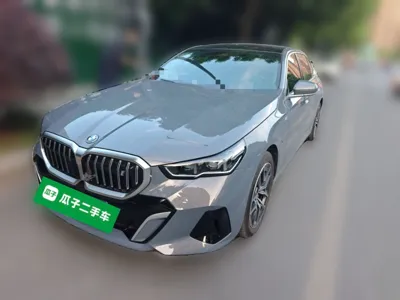 BMW i5