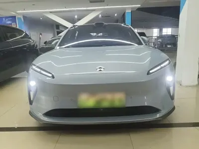Nio ET5