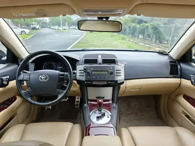 Toyota Reiz
