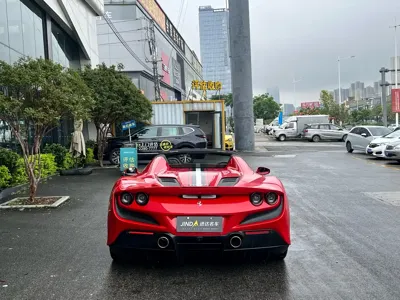Ferrari F8