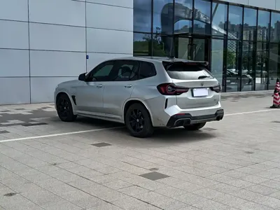BMW iX3