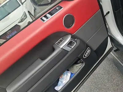 Land Rover Sport