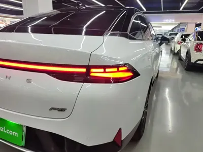 Xpeng P5