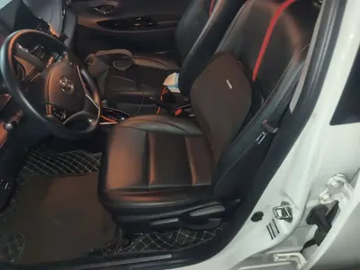 Toyota Yaris L