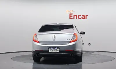 Lincoln MKS