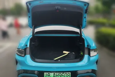 Xiaomi Auto SU7