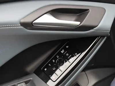 Audi 奥迪Q6L e-tron