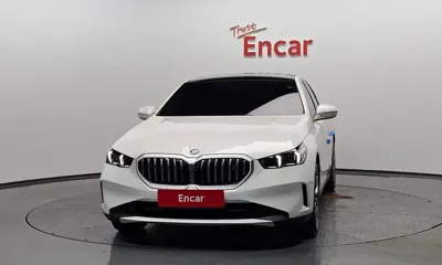 BMW i5