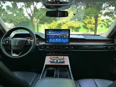 Lincoln Aviator