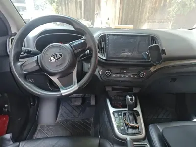 Kia KX3