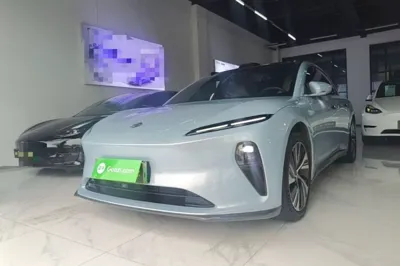 Nio ET5