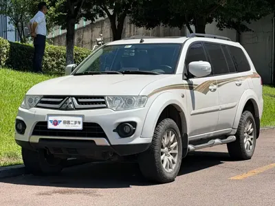 Mitsubishi Pajero Sport