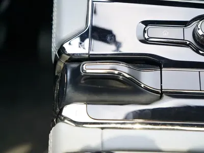 Nio ES8