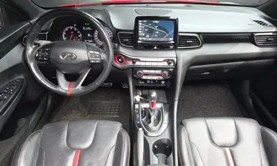 Hyundai Veloster