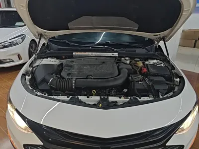 Chevrolet Malibu XL