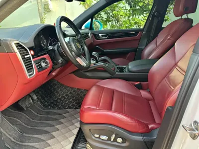 Porsche Cayenne Hybrid