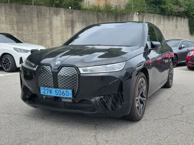 BMW iX