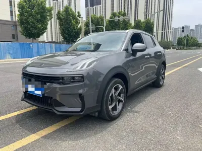 Lynk & Co 06