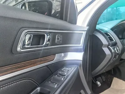 Ford Explorer (Import)