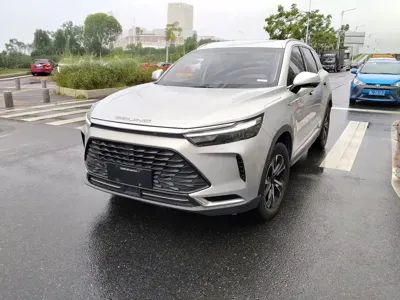 BAIC X7