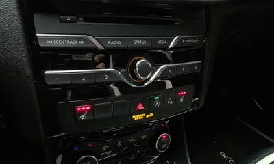 Infiniti Q30
