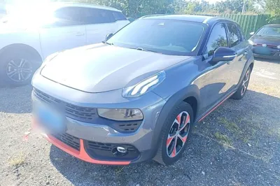 Lynk & Co 02