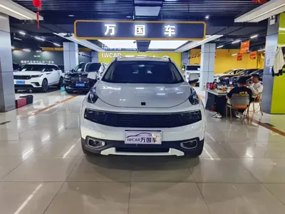 Lynk & Co 01