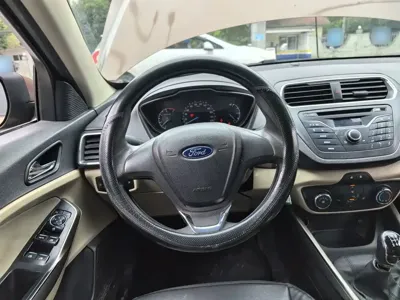 Ford Escort