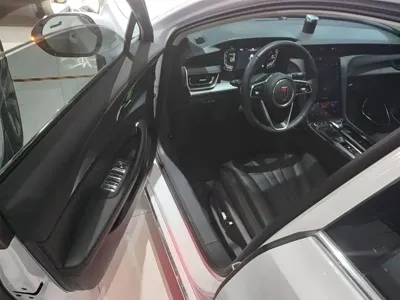 Hongqi Hongqi H5