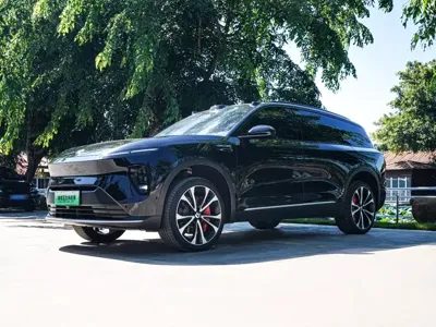Nio ES8