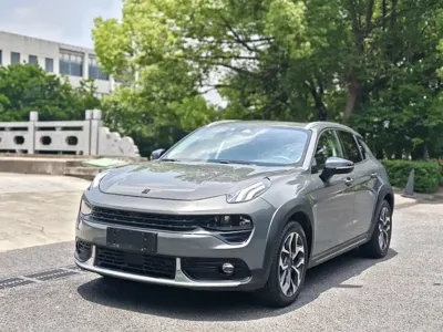 Lynk & Co 02
