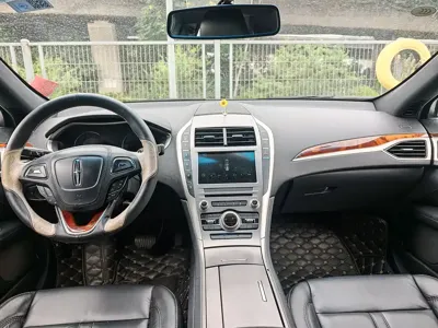 Lincoln MKZ