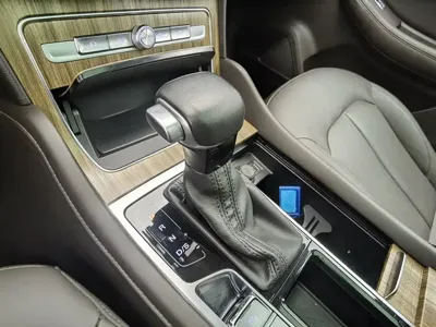 Roewe RX8