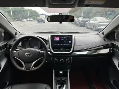 Toyota Yaris L