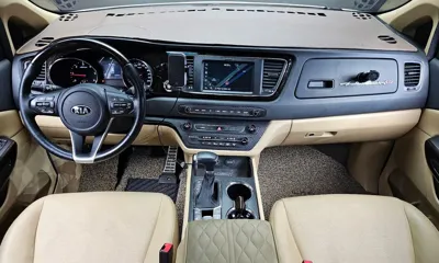 Kia Canival