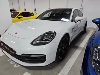 Porsche Panamera Hybrid