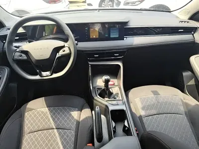Roewe i5