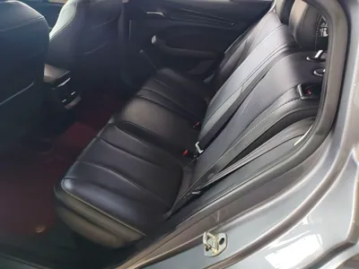 Roewe i5