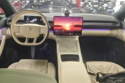 Nio EC6