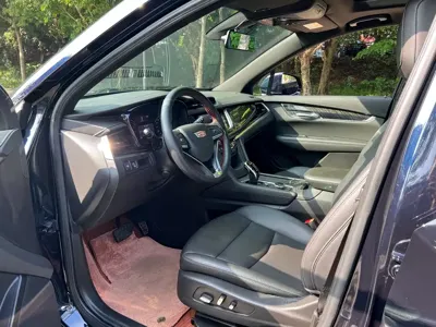 Cadillac XT6