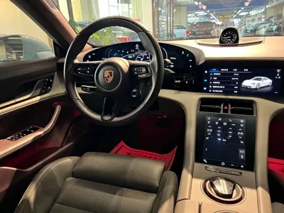 Porsche Taycan