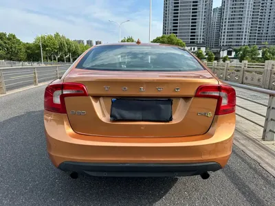 Volvo S60 (Import)