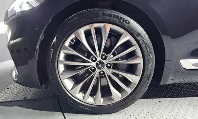 Kia K9