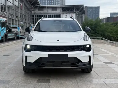 Lynk & Co 01