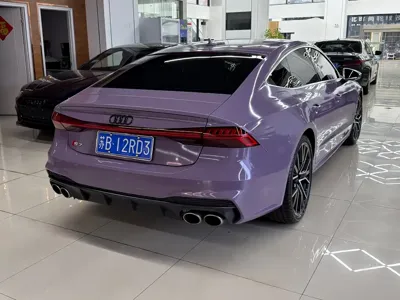 Audi S7