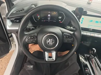 MG MG5