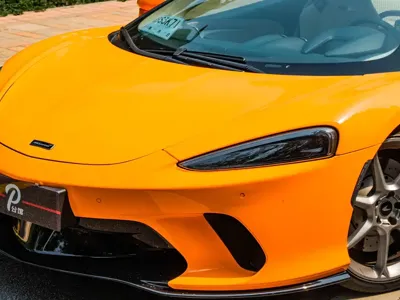 McLaren GT