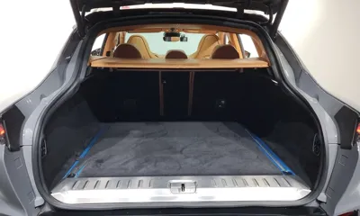 Astonmartin DBX